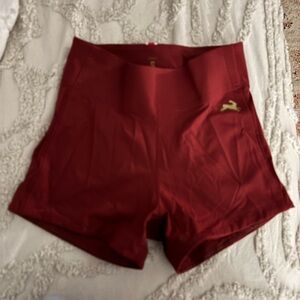 Women’s tracksmith bell lap shorts